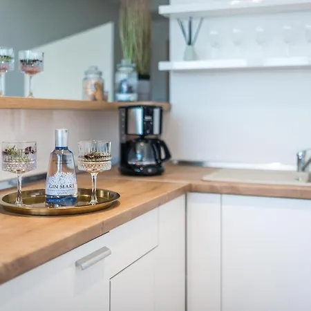 Amazing In With Jacuzzi *