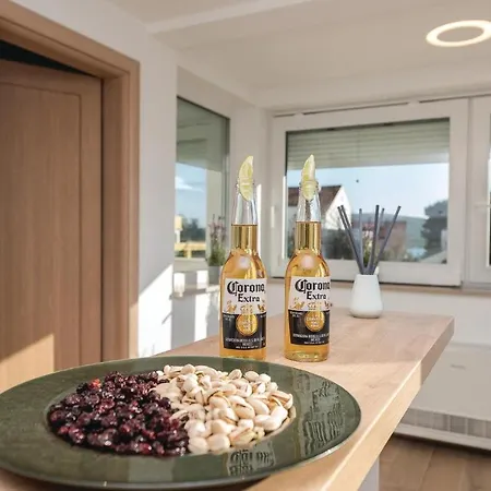 度假居 Amazing In With Jacuzzi