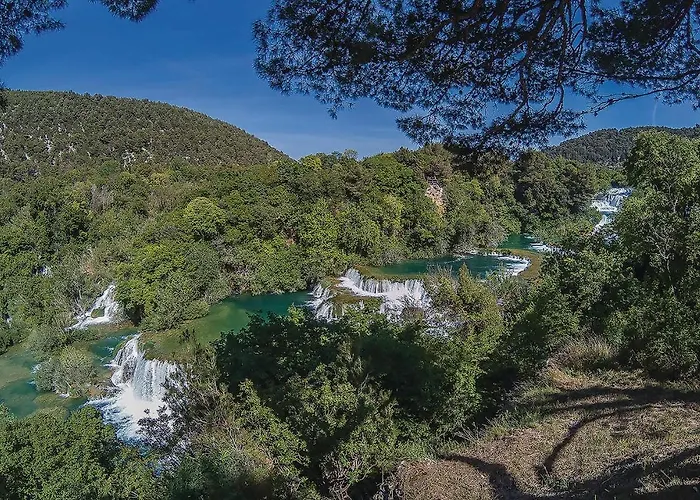 Amazing In With Jacuzzi Сasa de vacaciones *