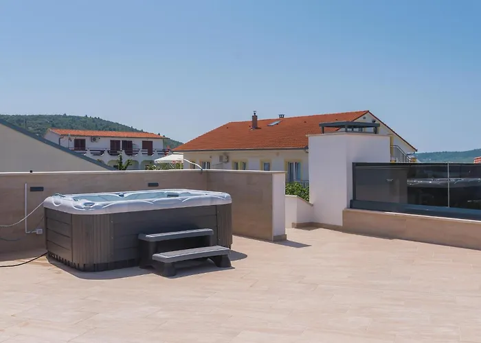 Сasa de vacaciones Amazing In With Jacuzzi